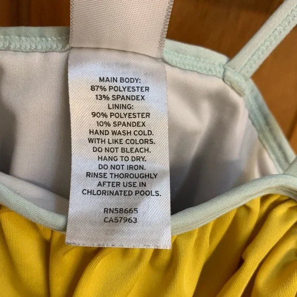 Tucker + Tate colorful ruffled Swimwear - Picture 4 of 4